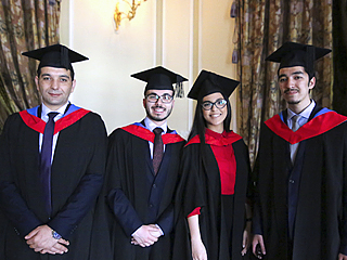 image 30 Cérémonie solennelle de remise des diplômes aux étudiants étrangers de l’Académie d’État de chimie et de pharmacie de Saint-Pétersbourg