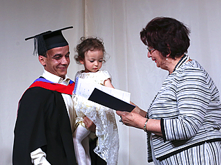 image 13 Cérémonie solennelle de remise des diplômes aux étudiants étrangers de l’Académie d’État de chimie et de pharmacie de Saint-Pétersbourg