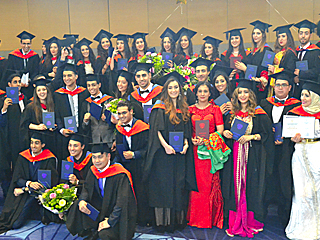 image 12 La ceremonie solennelle de la remise des diplomes aux gradues etrangers de l’Academie d’Etat de chimie et de pharmacie de Saint-Petersbourg