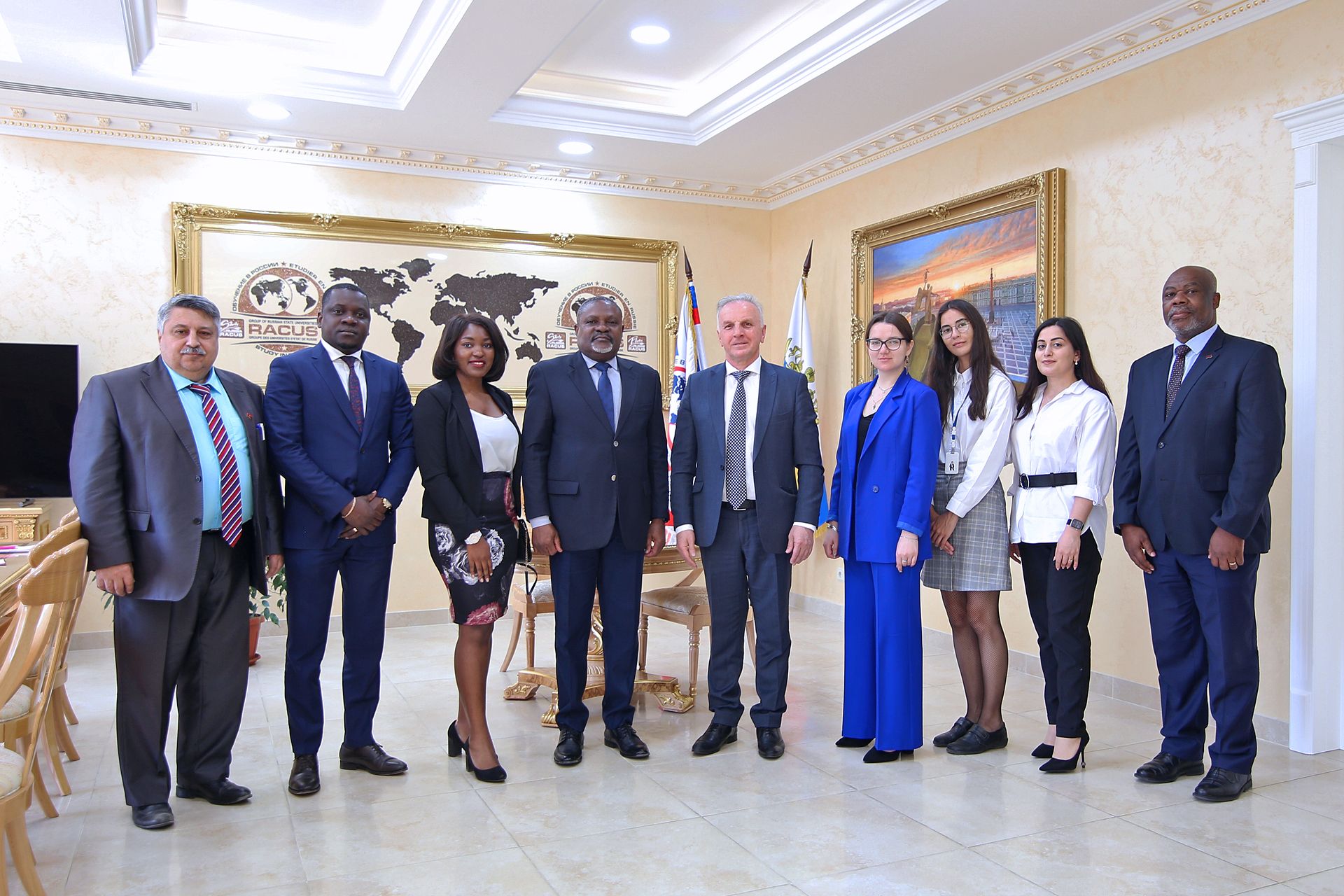 image 1 Réunion du Directeur général de l’organisation RACUS, A. Nutsalov, avec l’Ambassadeur Extraordinaire et Plénipotentiaire de la République d'Angola, Augusto Da Silva Cunha