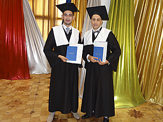 image 2 La remise solennelle des diplomes de la formation superieure aux etudiants etrangers de l’Universite d’Etat de Novgorod Yaroslav le Sage