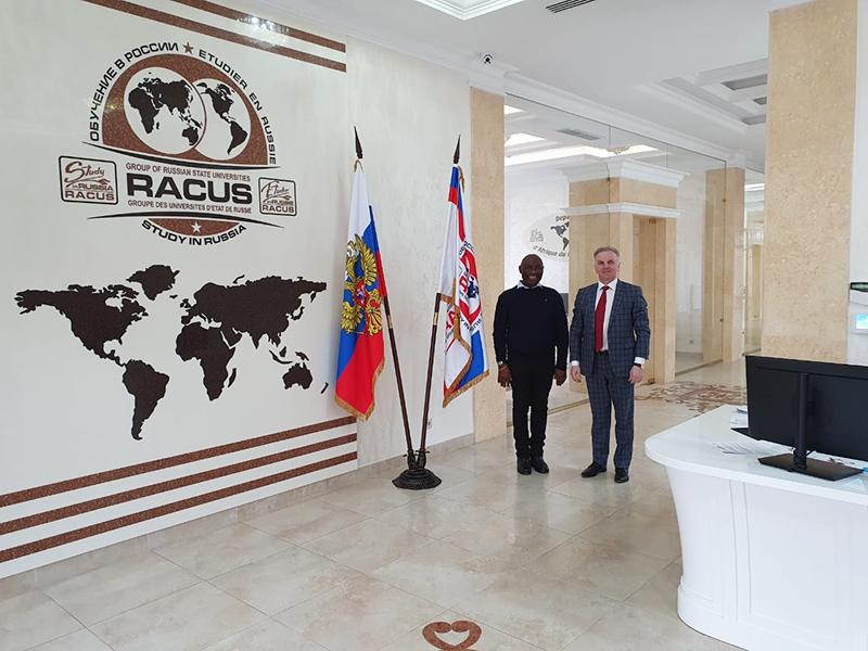 image 3 Jean Marie Tchuissang, le Consul honoraire de la Fédération de Russie a Douala (République de Cameroun), a visité le bureau central de l’organisation RACUS a Saint-Pétersbourg