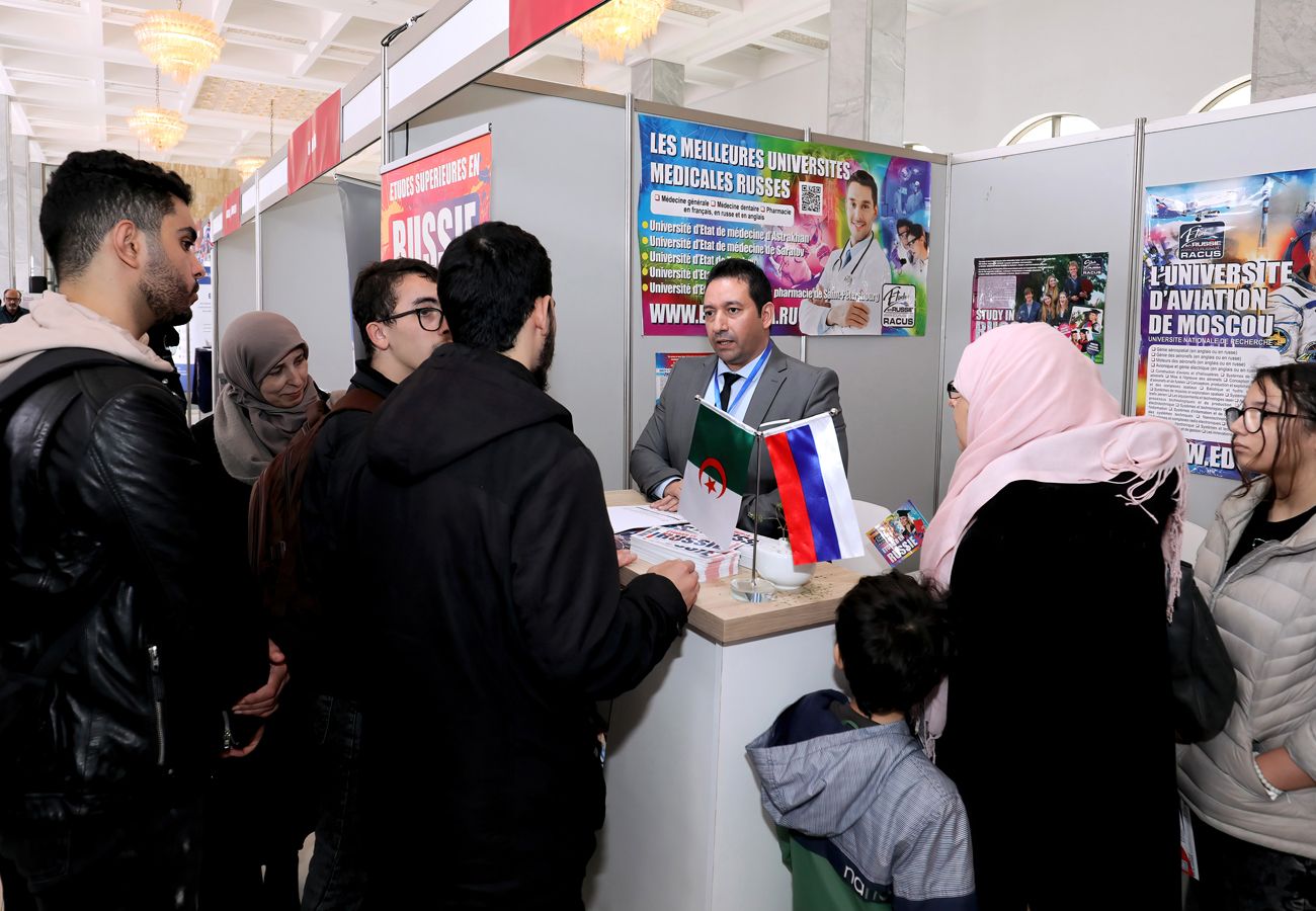 image 3 Groupe des universités d’État russes RACUS a participé au 16e Salon de l’Étudiant Algérien