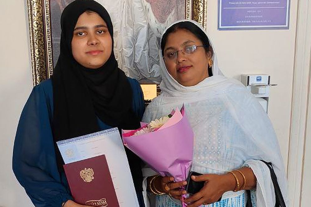 image 3 Zakir Hussain Sumaiya Farhana (Inde), titulaire de la bourse de RACUS Avenir brillant, a obtenu un diplome avec mention