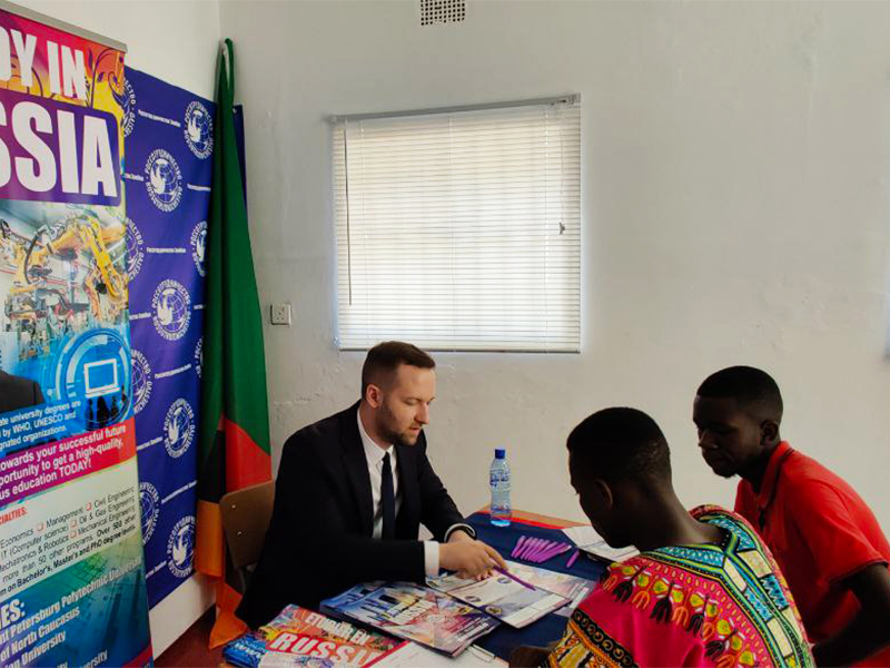 image 6 Organisation RACUS a tenu un salon de l’éducation « Étudier en Russie — 2020 » à Lusaka (Zambie)