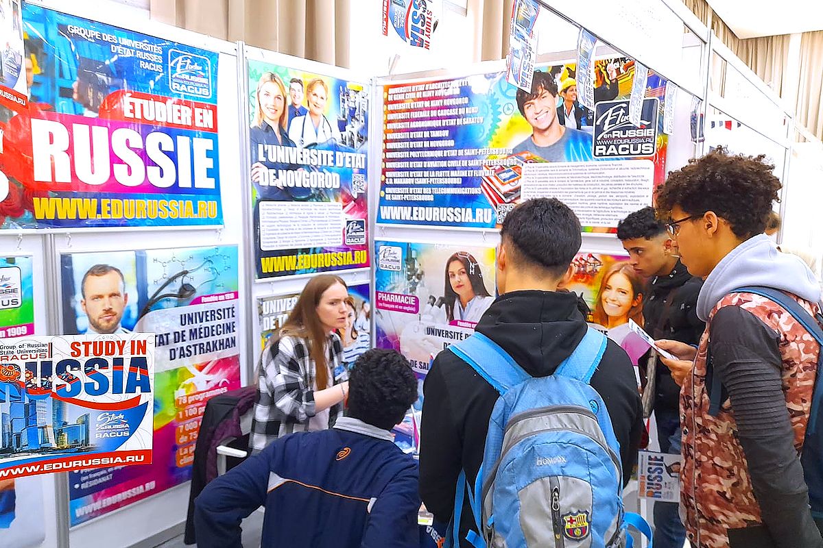 image 4 Jeunes marocains choisissent la Russie comme le pays d’études : les expositions éducatives ont eu lieu a Marrakech et a Tétouan le 3 et 4 mars 2023