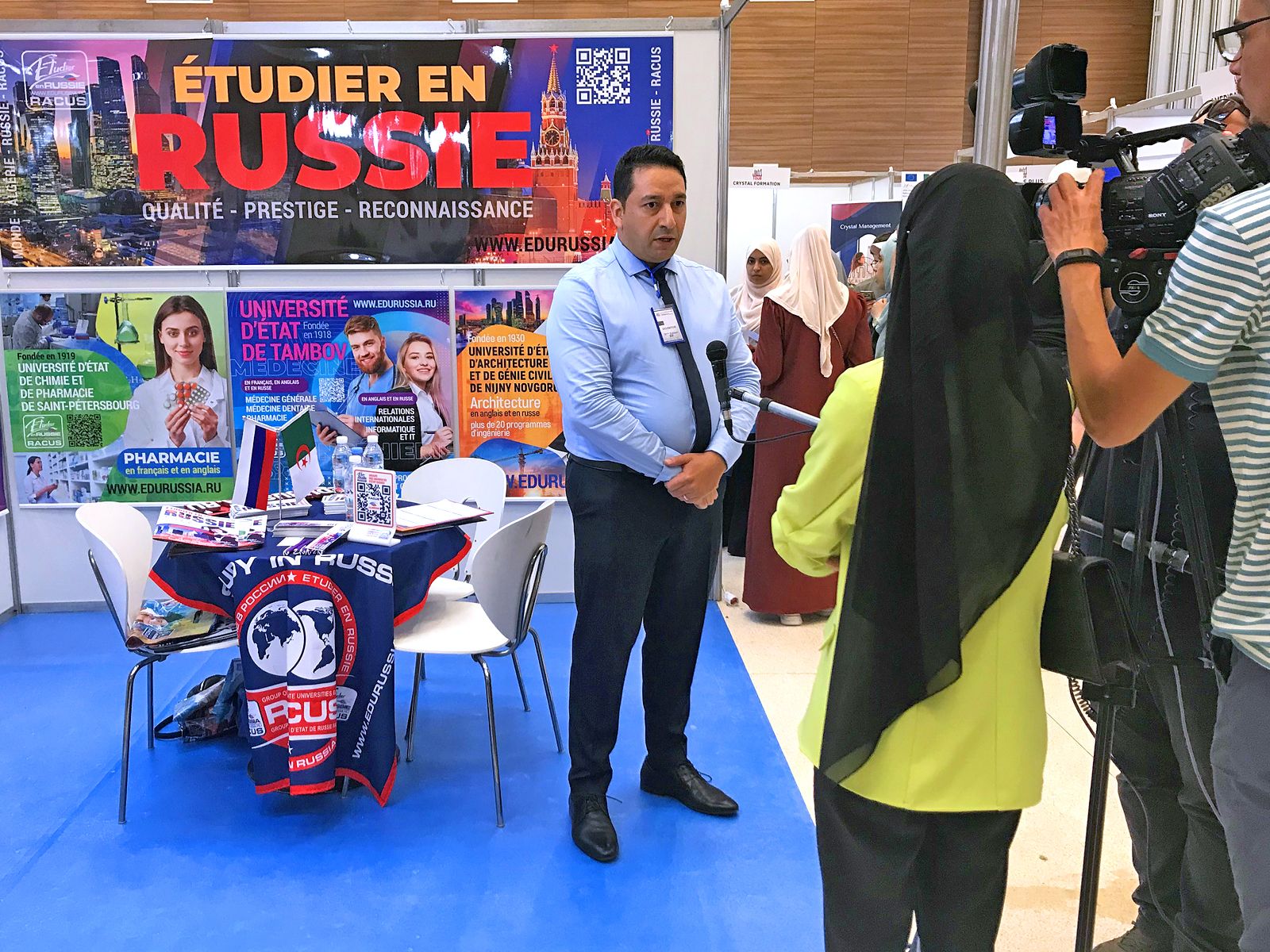 image 5 Tournée d’expositions sur le continent africain : l’organisation RACUS a présenté l’enseignement supérieur russe en Algérie a l’exposition de l’éducation le 29 et le 30 avril 2023