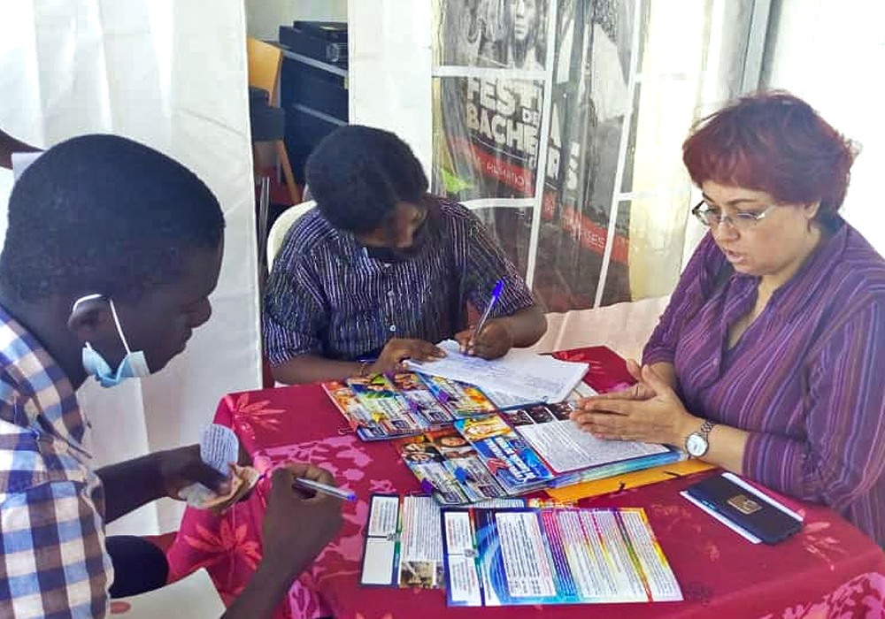 image 4 Du 29 au 31 juillet un Salon d’Orientation important s’est deroule en Republique de Cote d’Ivoire, les jeunes du pays ont obtenu des informations sur l’enseignement superieur russe