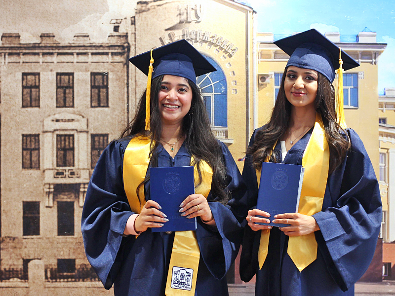 image 8 Les celebrations solennelles de la fin d’etudes ont eu lieu dans les universites du groupe RACUS