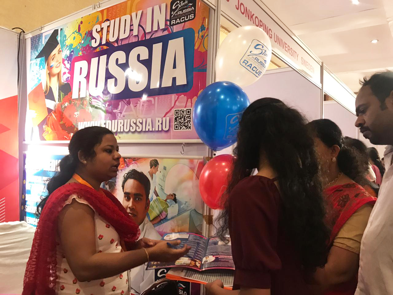 picture 5 RACUS organization took part in the international educational expo tour in India