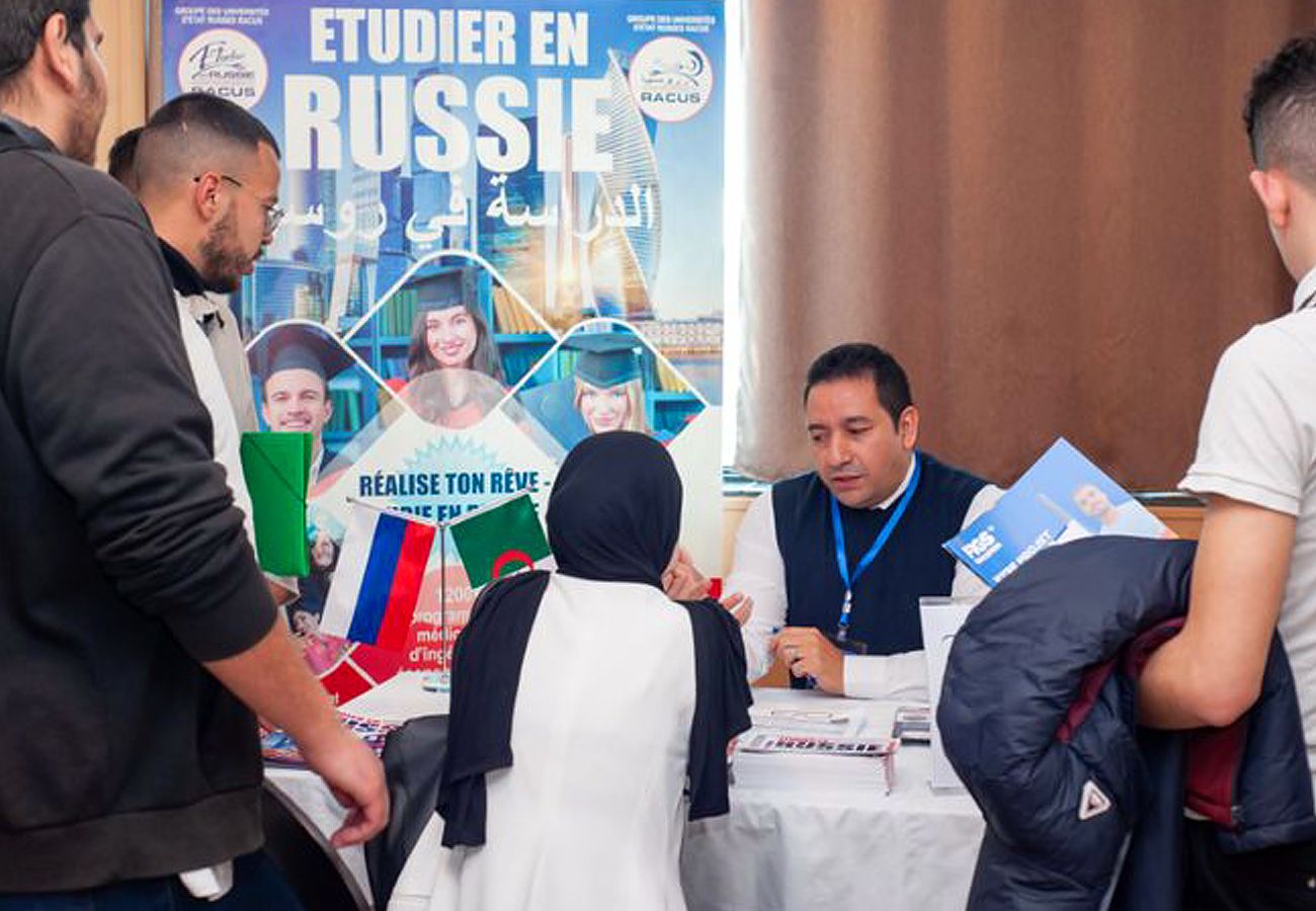 image 5 Groupe des universités d’État russes RACUS a participé au 16e Salon de l’Étudiant Algérien