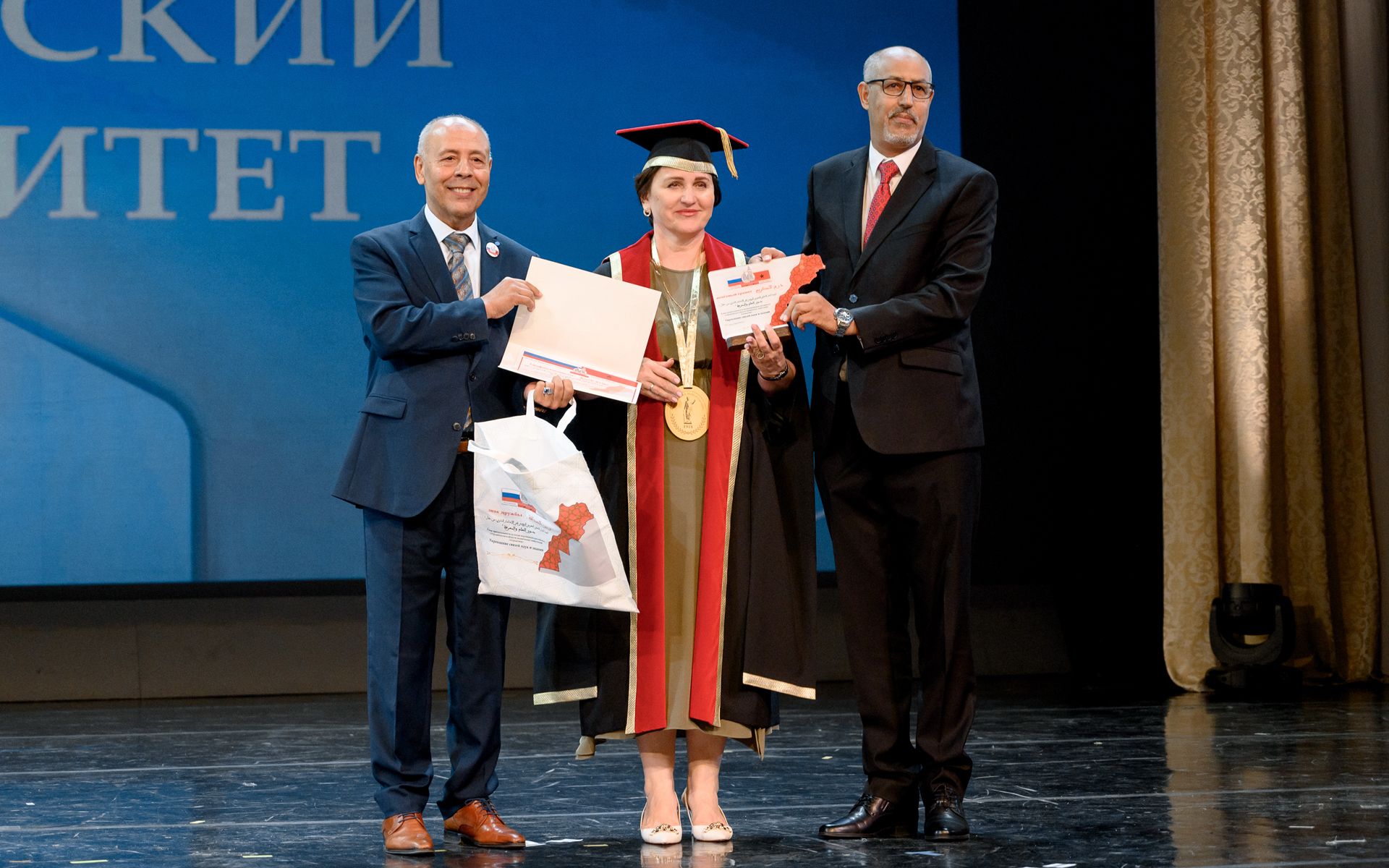 picture 6 The whole city was celebrating: 308 foreign students of Astrakhan State Medical University received diplomas of higher medical education