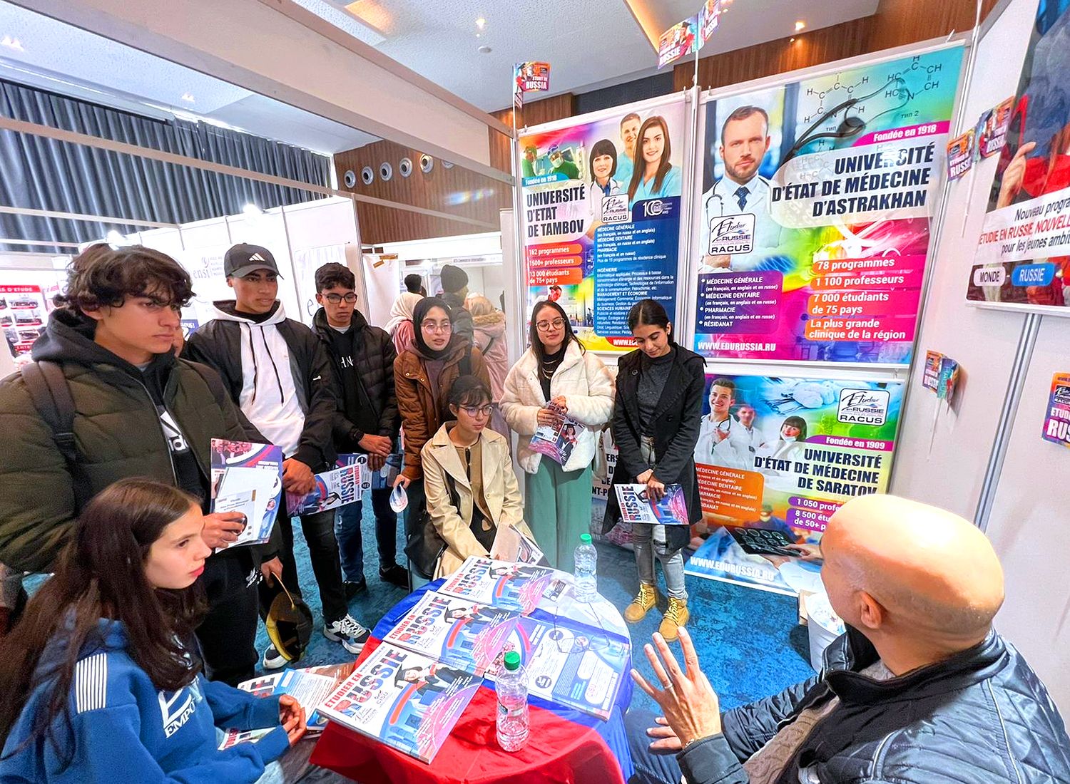 image 6 Expositions éducatives internationales dans les villes d’Oujda, Tanger et Errachidia : le marathon éducatif se poursuit dans le Royaume du Maroc