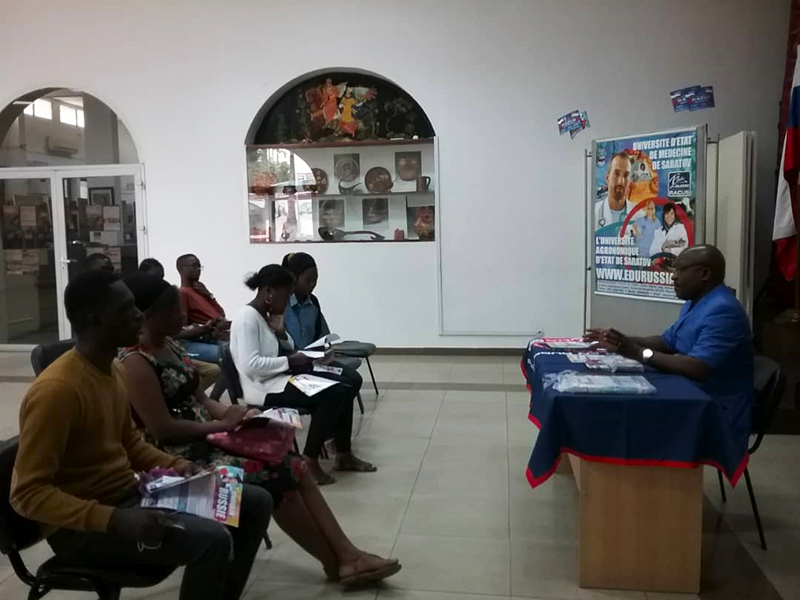 image 3 Avantages de l'enseignement supérieur russe ont été présentés au salon « Étudier en Russie — 2019» aux candidats de la République du Congo