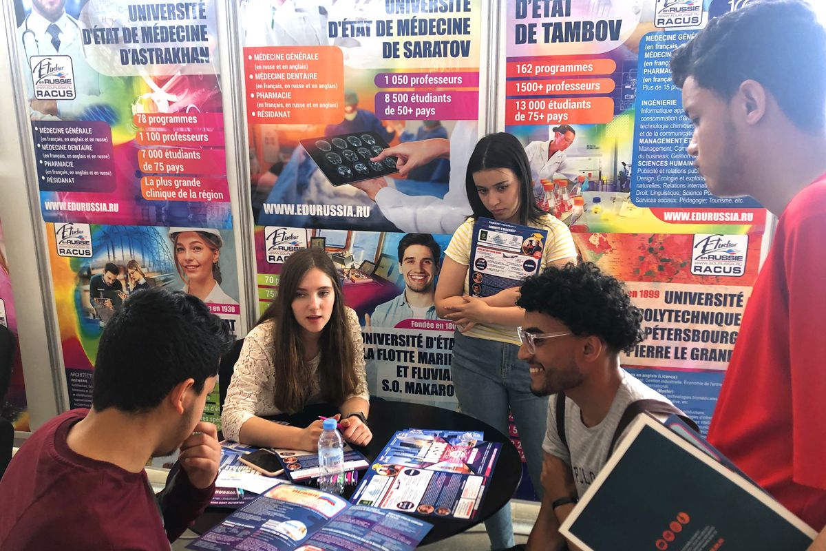 image 5 Plus grande tournée d'expositions de la dernière decennie : l'organisation RACUS a représenté l'enseignement supérieur russe dans 31 villes du Royaume du Maroc