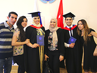 image 20 La ceremonie de distribution des diplomes aux jeunes diplomes des universites d’Etat de Russie du groupe RACUS