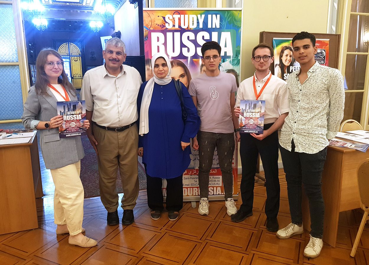 picture 1 The RACUS organisation presented Russian higher education at the specialised education exhibition Higher Education in Russian Universities of the RACUS Group Recognised in Egypt held in Alexandria