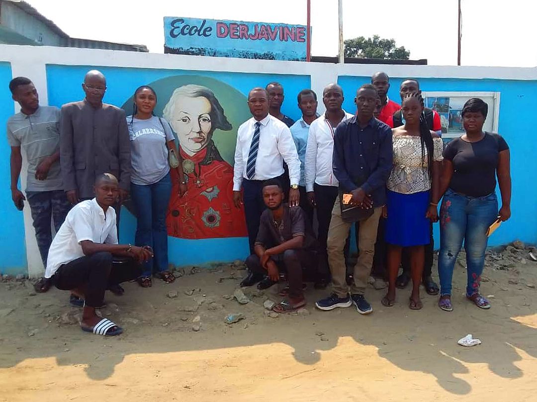 image 1 Principale richesse, ce sont les diplômés : une conférence zoom a eu lieu avec le fondateur du Lycée Derzhavin au Congo, diplômé de l’Université d’État de Tambov