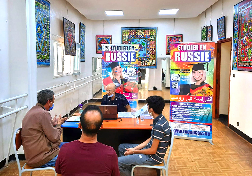 image 4 La journee portes ouvertes, qui s'est deroulee du 27 au 29 juillet 2021 au Centre Russe de la Science et de la Culture a Rabat, s'est achevee avec succes