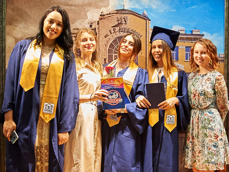 image 6 Laureats de l’Institut medial de l’Universite d’Etat de Tambov ont obtenu leurs diplomes