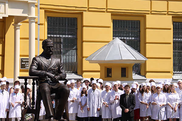 picture 1 The President of Russia Vladimir Putin noted achievements of Razumovsky Saratov State Medical University