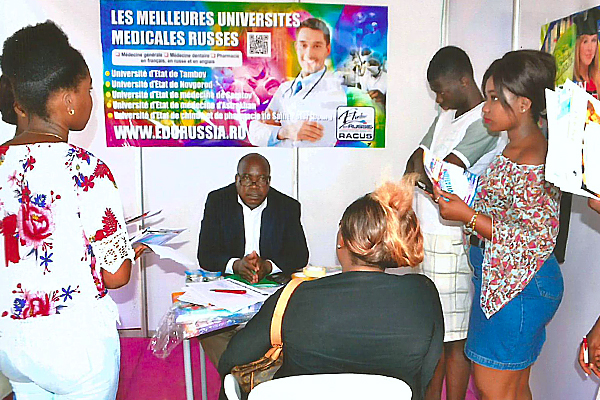 image 7 Participation de l’organisation RACUS au salon international de formation « Salon d'Orientation » à Abidjan (Cote d'Ivoire)