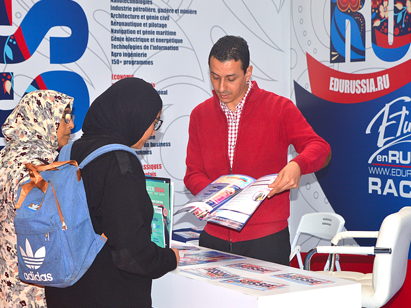 image 6 Organisation RACUS a participé au salon international de l’étudiant à Casablanca (Maroc)