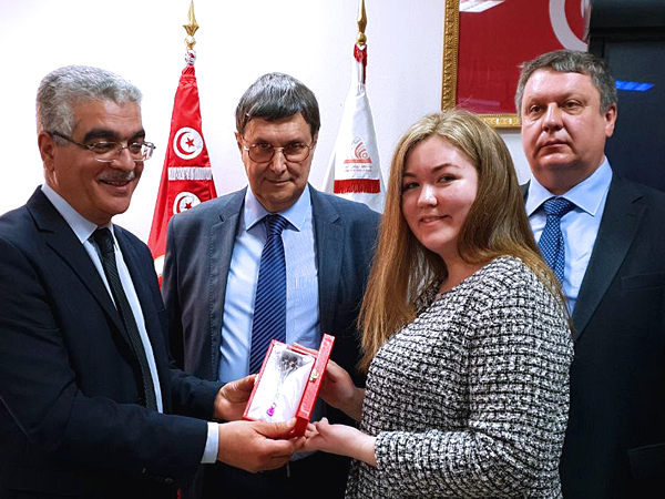 image 11 La signature de la Convention de la cooperation entre l’Universite d’Etat de medecine d’Astrakhan, l’Universite d’Etat de Chimie et de Pharmacie de Saint-Petersbourg, l’Universite d’Etat de Tambov et l’Universite de Tunis El Manar