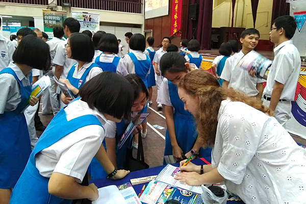 image 2 Participation de l’organisation RACUS au salon de formation dans une école indépendantе chinoise à Kuala Lumpur (Malaisie)