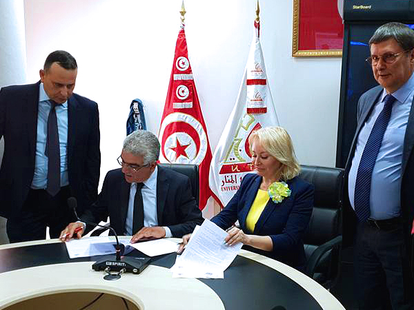 image 7 La signature de la Convention de la cooperation entre l’Universite d’Etat de medecine d’Astrakhan, l’Universite d’Etat de Chimie et de Pharmacie de Saint-Petersbourg, l’Universite d’Etat de Tambov et l’Universite de Tunis El Manar