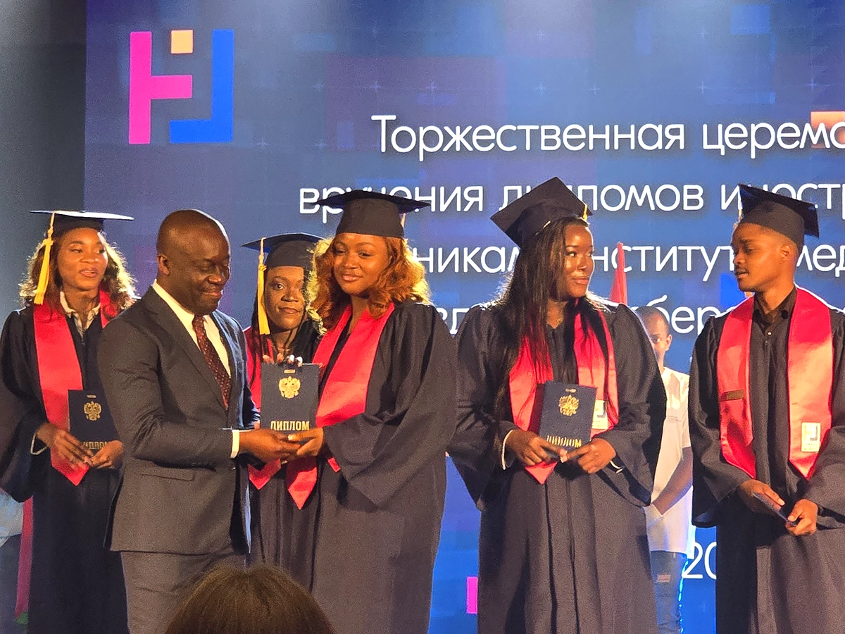 picture 2 Graduation Ceremony 2025 at Tambov State University: Visit by the Ambassador of Gabon