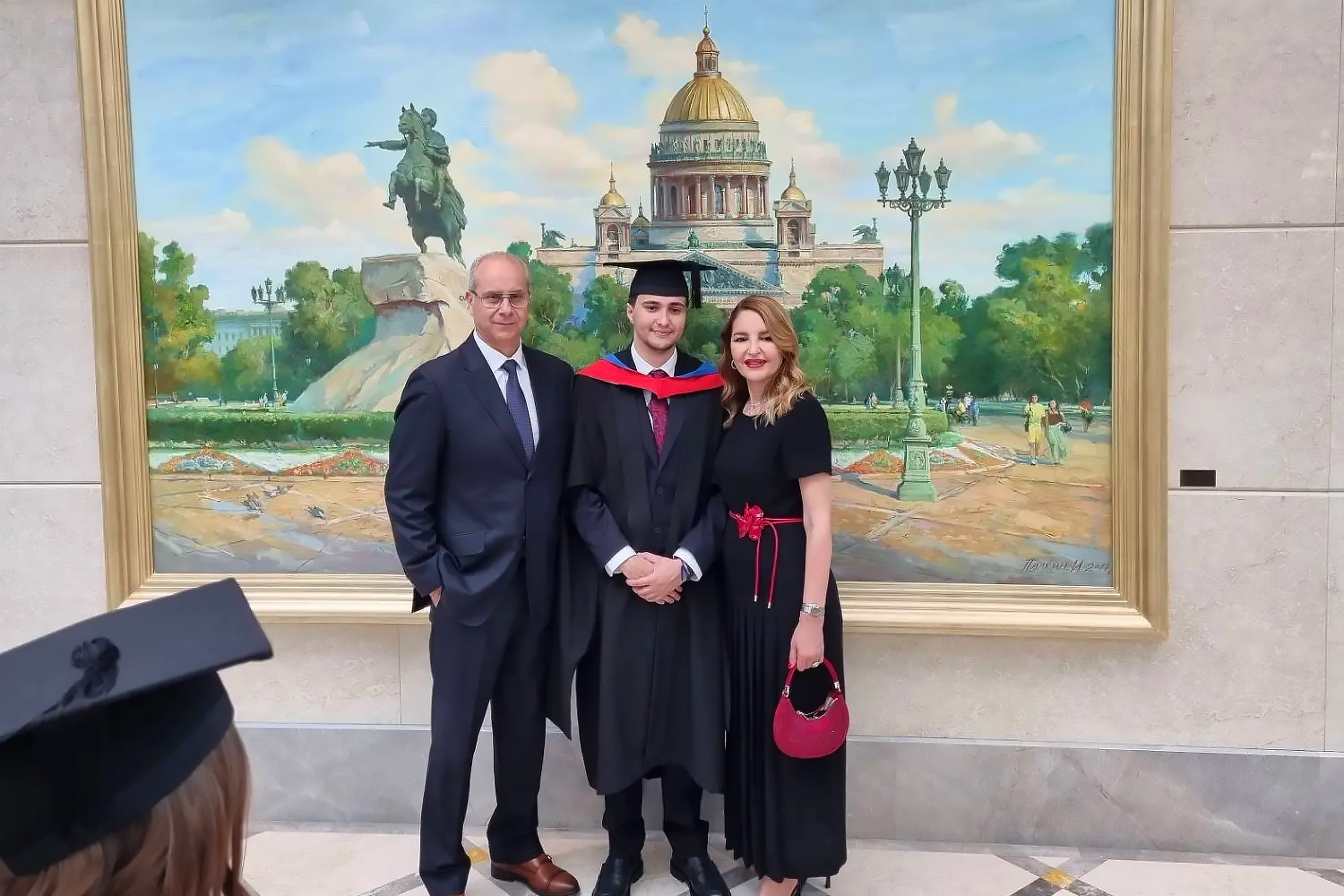 image 9 Saint-Pétersbourg - «RACUS»: une cérémonie solennelle de remise des diplômes a eu lieu à l’Université chimico-pharmaceutique d’État de Saint-Pétersbourg pour les diplômés étrangers