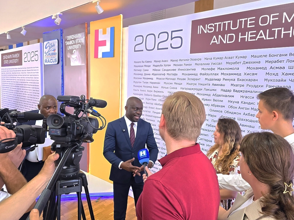 picture 3 Graduation Ceremony 2025 at Tambov State University: Visit by the Ambassador of Gabon