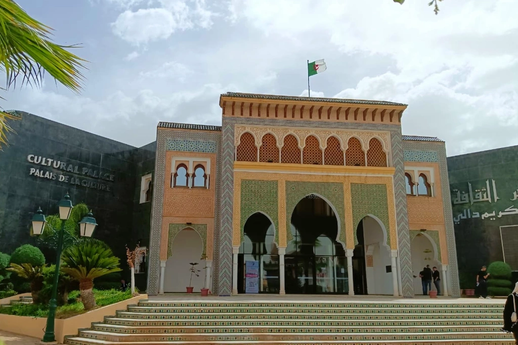 image 5 Groupe des universités RACUS en Algérie : expositions éducatives dans les villes d’Oran et de Tlemcen. Deux régions – deux vecteurs éducatifs